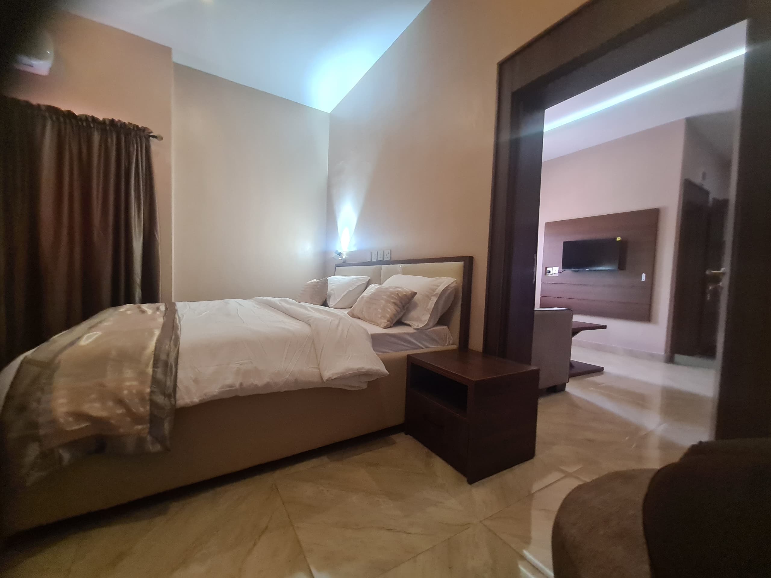 2-Bedroom